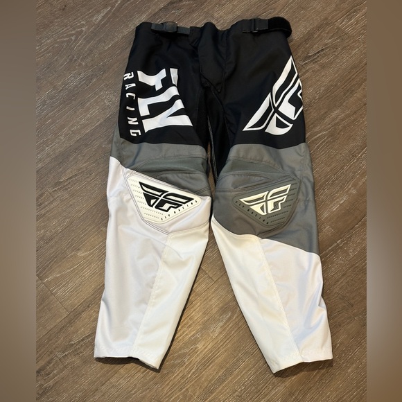 Fly Racing F-16 BMX Race Pants Black/White/Grey 28 Short NEW - Picture 3 of 9